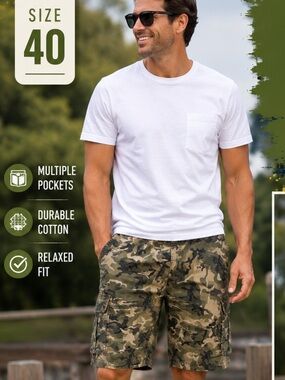 G&M Men's Camo Cargo Shorts Green Camouflage Size 40 (Missing 1 Back Button)
